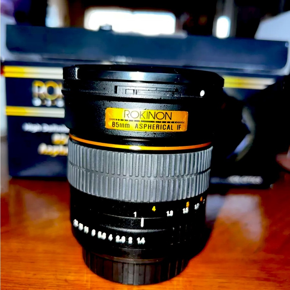 rokinon 85mm f1.4 aspherical canon ef mount